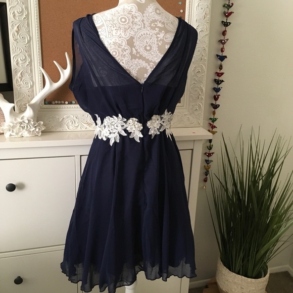 London Dress Co. Midnight Blue Jewel Dress NWT 🐙 - Picture 3 of 5